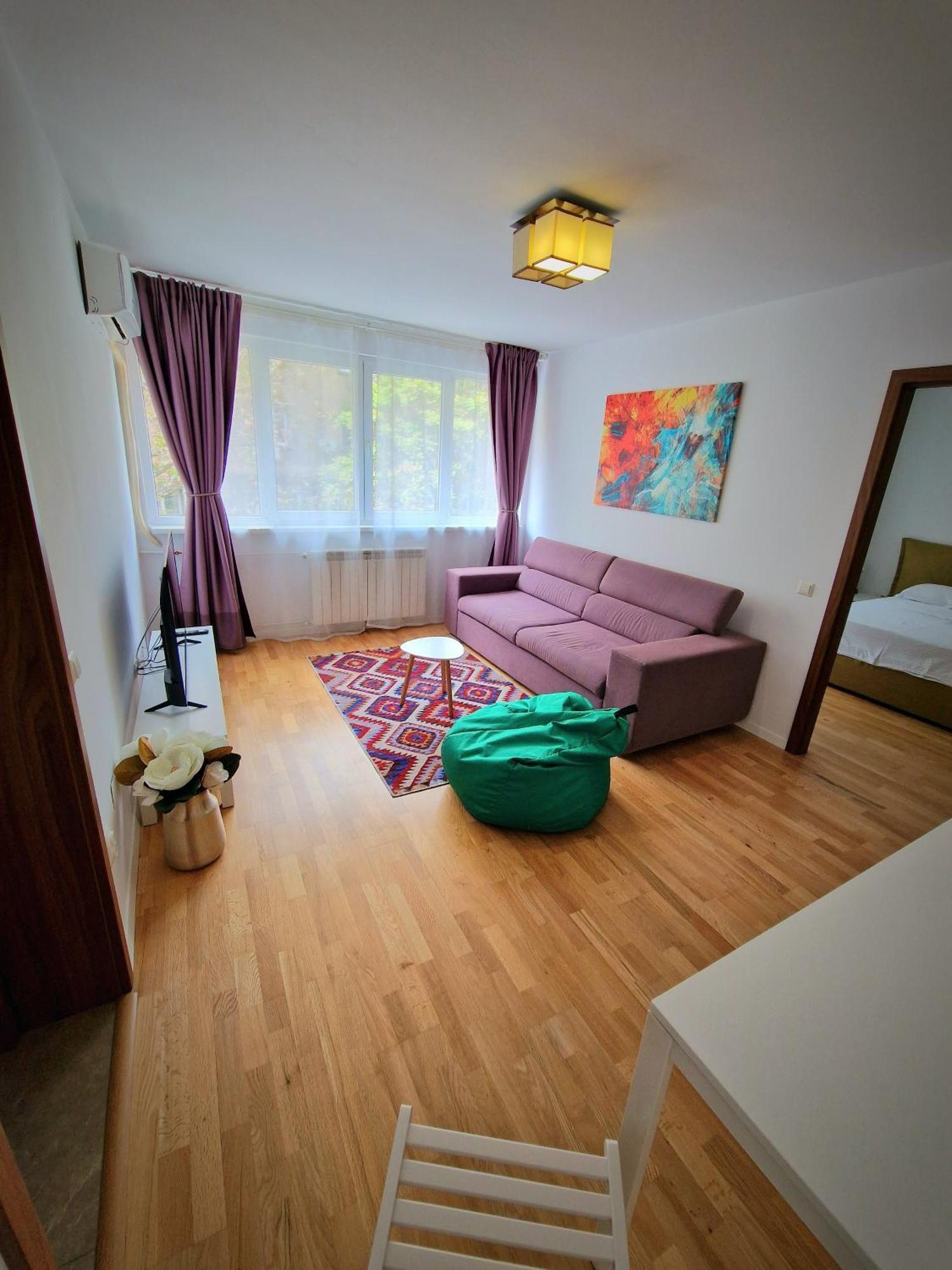 Old Town Central Oasis - Secured Parking Nearby - Self Check In - Metro Station At 1Min บูคาเรสต์ ภายนอก รูปภาพ